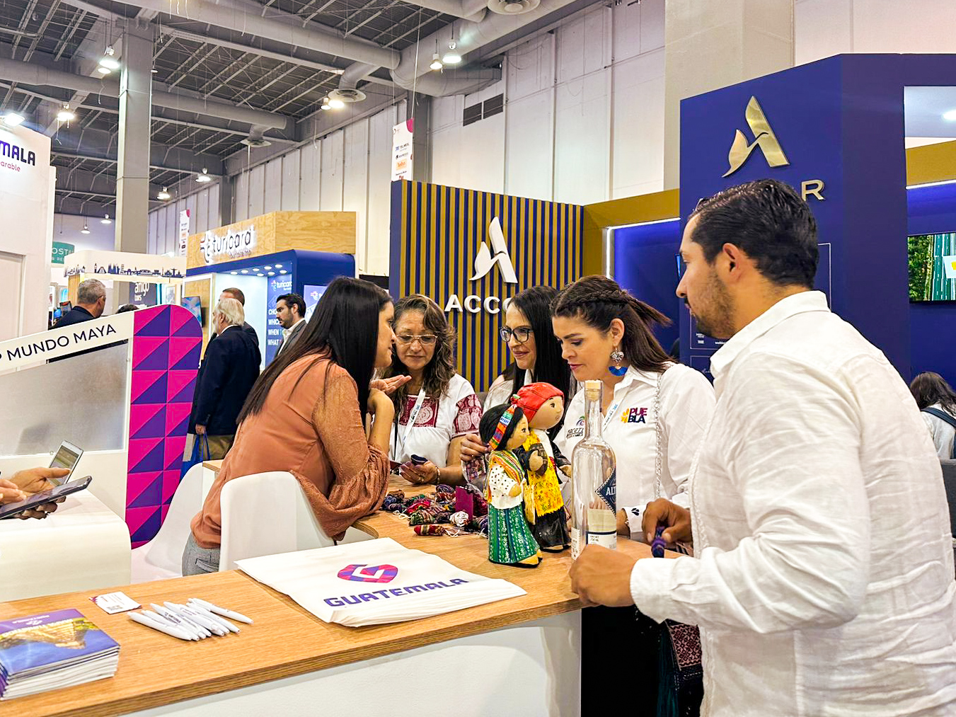 Guatemala desarrolla agenda de promoción turística en México